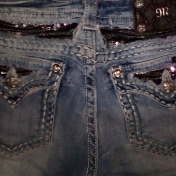Miss Me Cut offs - Picture 1 of 2